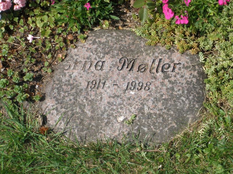 Erna Moeller.JPG